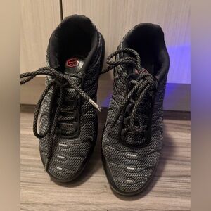 Youth Nike Black and White Sneakers